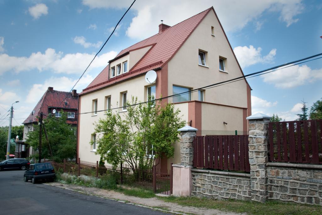 Guest House Wanda Wałbrzych Εξωτερικό φωτογραφία